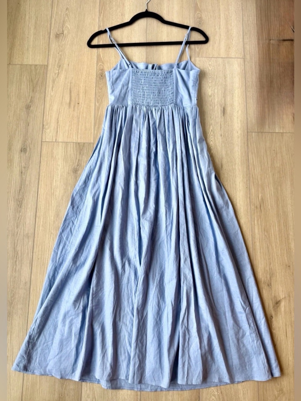 Sophie Rue Finn Dress XS
French Blue Tie Front Midi Smocked Back EUC Coastal EUC - Picture 6 of 14